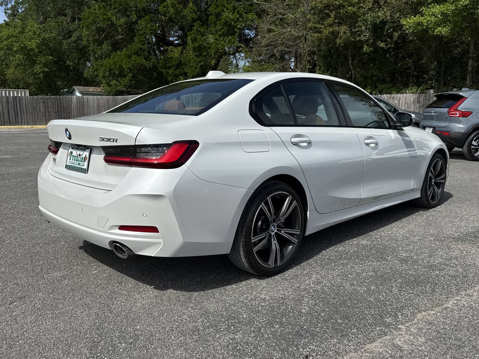 Used 2023 BMW 330i Sedan w/ Premium Package RWD image 5