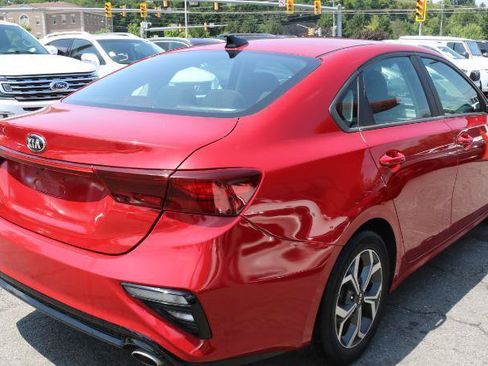 Used 2020 Kia Forte LXS FWD image 7