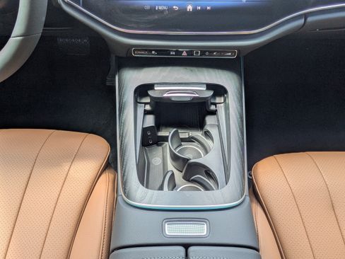 New 2026 Mercedes-Benz E 450 4MATIC Sedan image 16