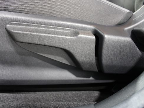 Certified 2026 Subaru Crosstrek 2.5i Premium AWD/4WD image 13