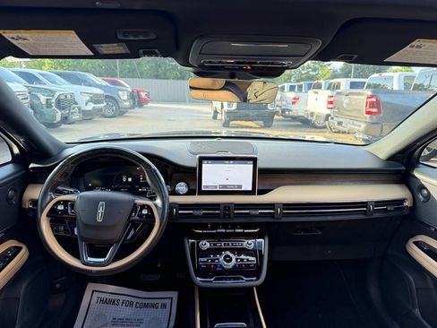 Used 2021 Lincoln Corsair Reserve FWD image 17