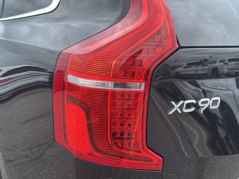 Used 2021 Volvo XC90 T6 Momentum w/ Advanced Package AWD/4WD image 28