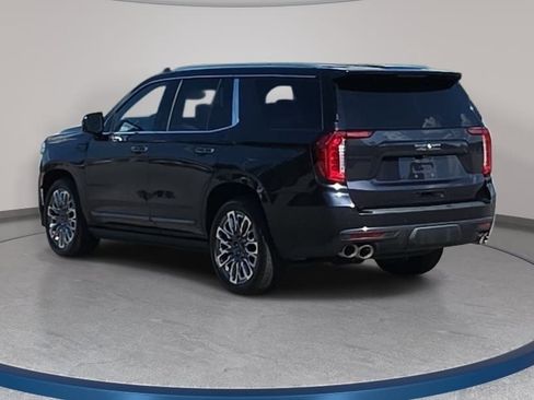 Used 2023 GMC Yukon Denali Ultimate AWD/4WD image 7