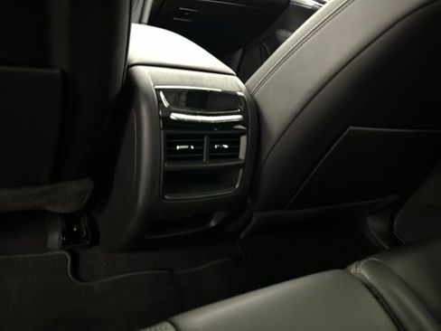 Used 2024 Cadillac XT5 Premium Luxury w/ Technology Package AWD/4WD image 25
