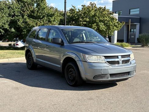 Used 2010 Dodge Journey SE FWD image 4