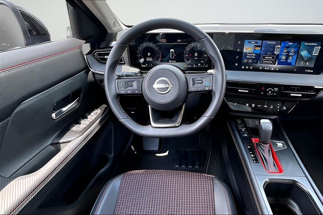 Certified 2026 Nissan Kicks SR w/ SR Premium Package AWD/4WD image 8