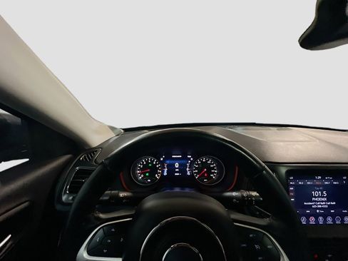 Used 2021 Jeep Compass Trailhawk w/ Sun and Sound Group image 7