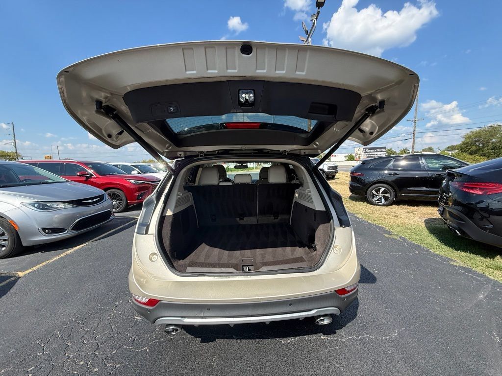 Used 2017 Lincoln MKC Premiere FWD image 19