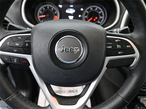 Used 2015 Jeep Cherokee Trailhawk w/ Comfort/Convenience Group image 17