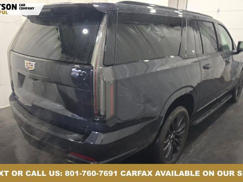 Used 2025 Cadillac Escalade ESV Sport image 8