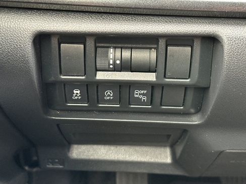 Used 2023 Subaru Crosstrek 2.5i Sport AWD/4WD image 30