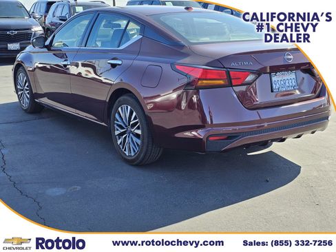 Used 2023 Nissan Altima 2.5 SV FWD image 5