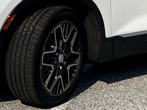 New 2024 Chevrolet Blazer Premier w/ Driver Confidence II Package FWD image 24