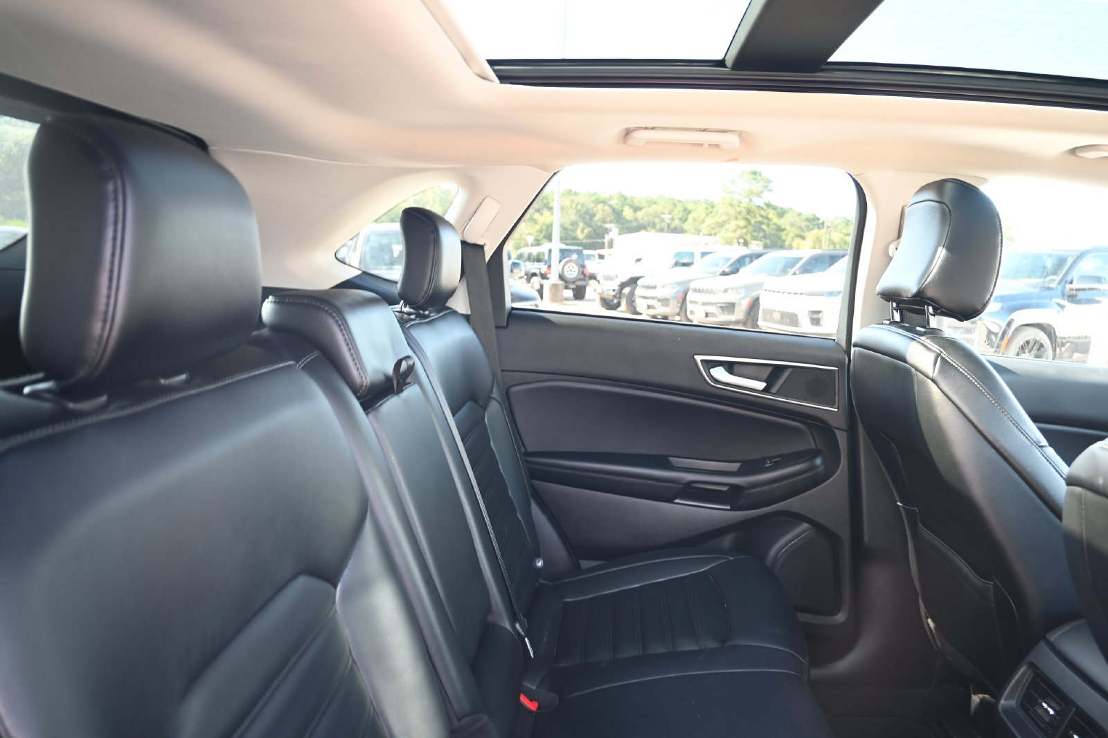 Used 2023 Ford Edge SEL w/ Convenience Package AWD/4WD image 35