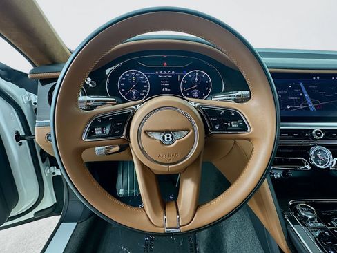 Used 2022 Bentley Flying Spur V8 AWD/4WD image 11