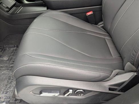 New 2026 Acura RDX SH-AWD image 4