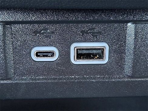 New 2026 Chevrolet Colorado Trail Boss w/ Off-Road Front Bumper Package image 19