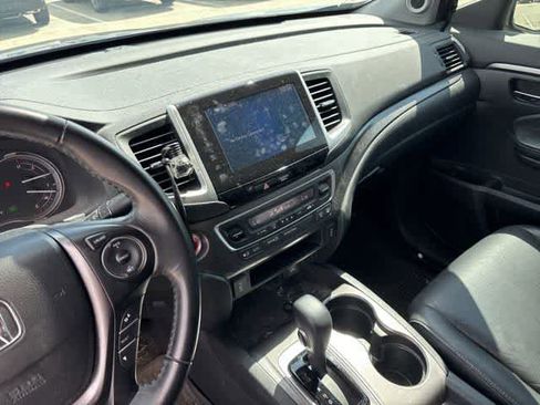 Used 2017 Honda Ridgeline RTL-T image 19