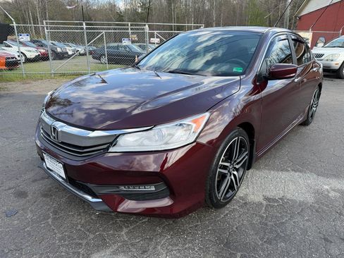Used 2017 Honda Accord Sport image 3