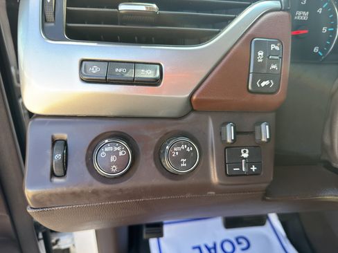 Used 2018 Chevrolet Tahoe Premier w/ Max Trailering Package AWD/4WD image 15
