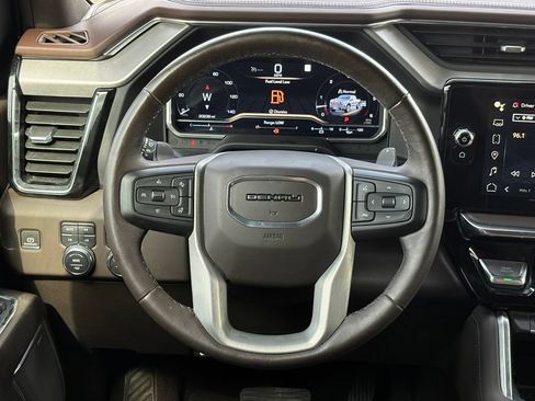 Used 2023 GMC Sierra 1500 Denali w/ Technology Package AWD/4WD image 16