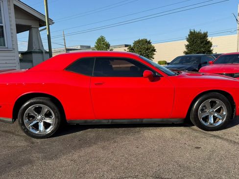 Used 2014 Dodge Challenger SXT w/ Sport Appearance Package RWD image 6