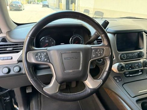 Used 2018 GMC Yukon Denali AWD/4WD image 8