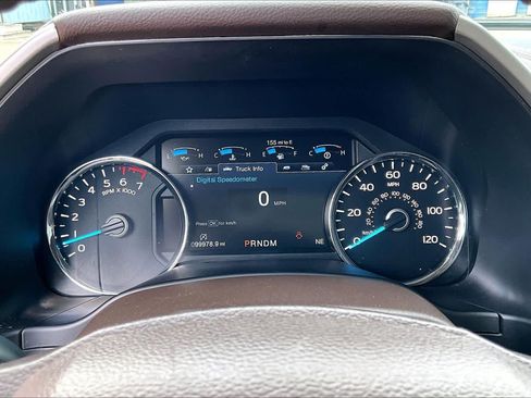 Used 2019 Ford F150 Lariat RWD image 27