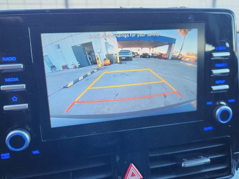 Used 2021 Hyundai Ioniq SE image 16