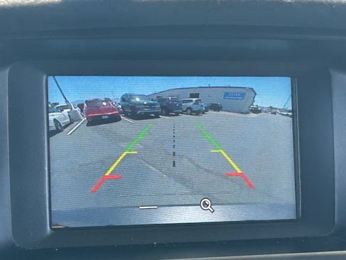 Used 2018 Ford Focus SE FWD image 15