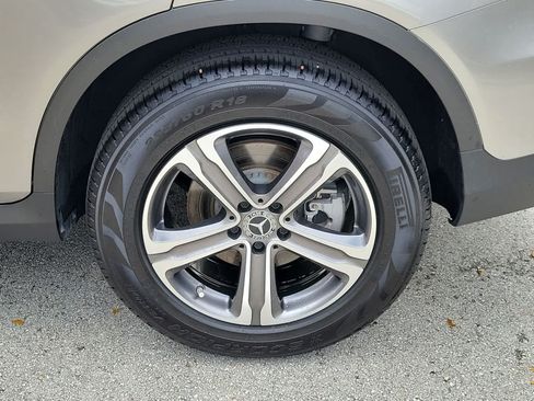 Used 2021 Mercedes-Benz GLC 300 image 8