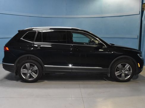 Used 2021 Volkswagen Tiguan SEL AWD/4WD image 21