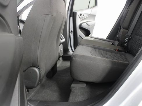 Used 2024 Chevrolet Equinox LT image 16