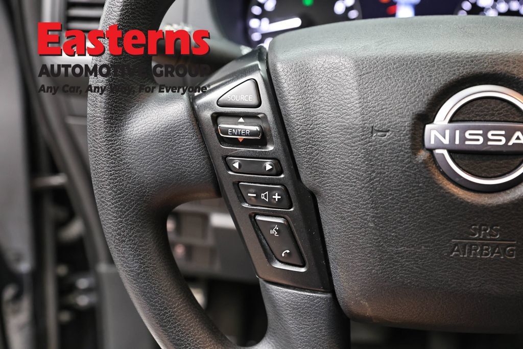 Used 2022 Nissan Frontier S RWD image 14