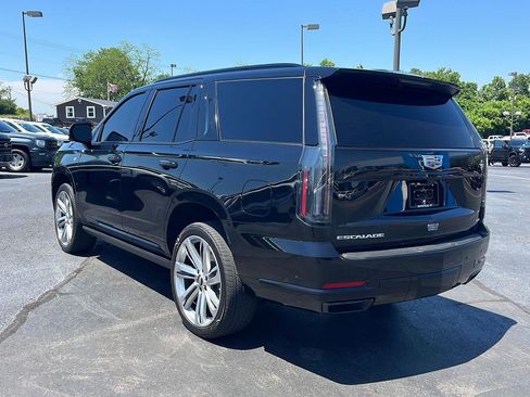 Used 2025 Cadillac Escalade Sport w/ Touring Package AWD/4WD image 3