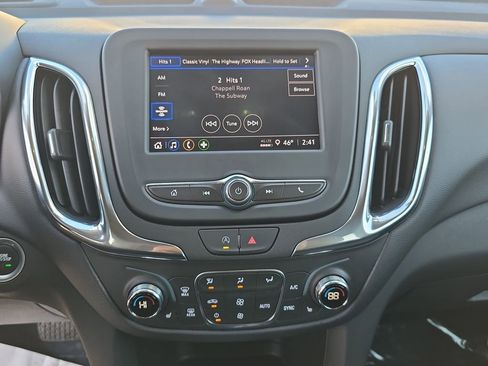 Used 2024 Chevrolet Equinox LT image 21