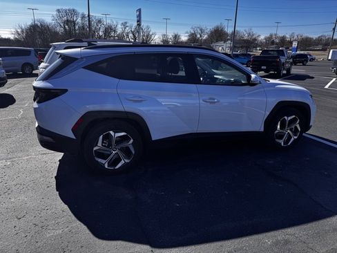 Used 2022 Hyundai Tucson Limited image 3