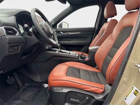 Used 2024 MAZDA CX-5 Carbon Edition image 16