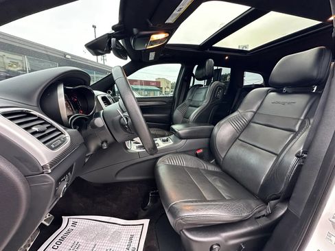 Used 2018 Jeep Grand Cherokee SRT AWD/4WD image 9