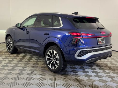 New 2026 Audi Q3 quattro 2.0T AWD/4WD image 19