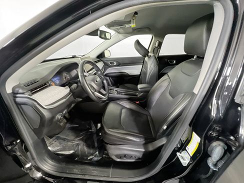 Used 2022 Jeep Compass Latitude AWD/4WD image 19