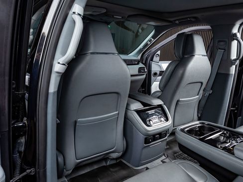 Used 2019 Lincoln Navigator Reserve w/ Cargo Package image 28