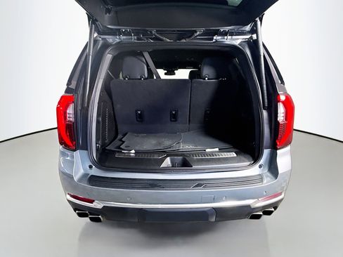 Used 2025 GMC Yukon Denali RWD image 35