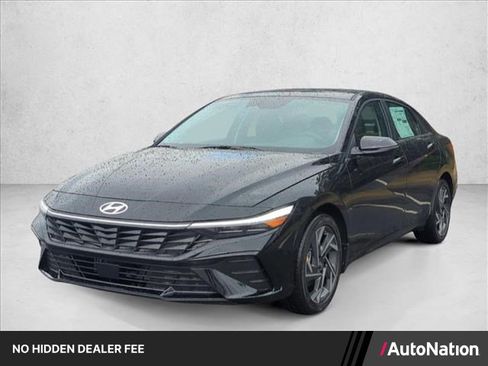 Used 2025 Hyundai Elantra Limited FWD image 1