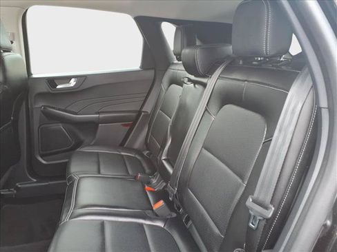 Used 2022 Ford Escape Titanium AWD/4WD image 31
