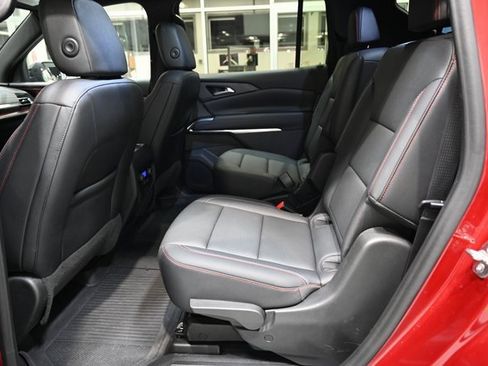 Used 2024 Chevrolet Traverse Z71 w/ LPO, Floor Liner Package image 11