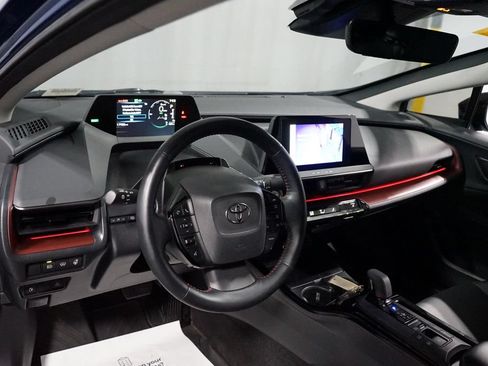 Certified 2025 Toyota Prius Plug-In Hybrid FWD image 11