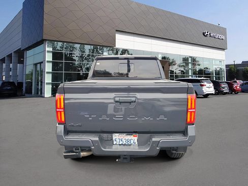 Used 2024 Toyota Tacoma SR5 AWD/4WD image 4