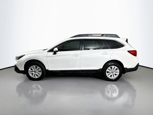 Used 2019 Subaru Outback 2.5i Premium AWD/4WD image 6