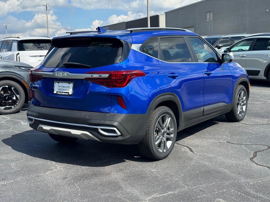 Certified 2022 Kia Seltos S FWD image 3